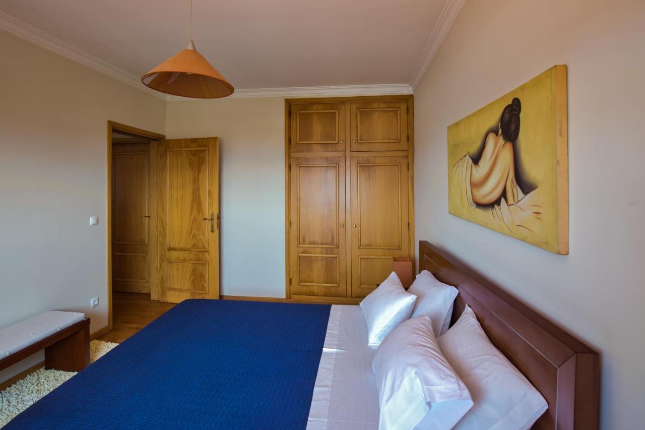 Quarto Em Виана до Кастело Екстериор снимка