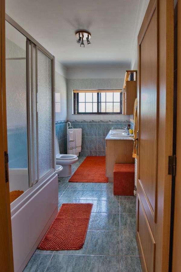 Quarto Em Виана до Кастело Екстериор снимка